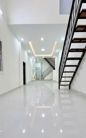 Bán nhà mới Lý Chính Thắng, QUẬN 3, DT 57 m2, giá 7.5 tỷ