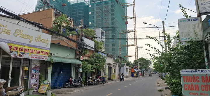 BÁN GẤP NHÀ MẶT TIỀN ĐƯỜNG -LINH XUÂN - 82M² (4,3*19)  CHỈ 5,15 T.