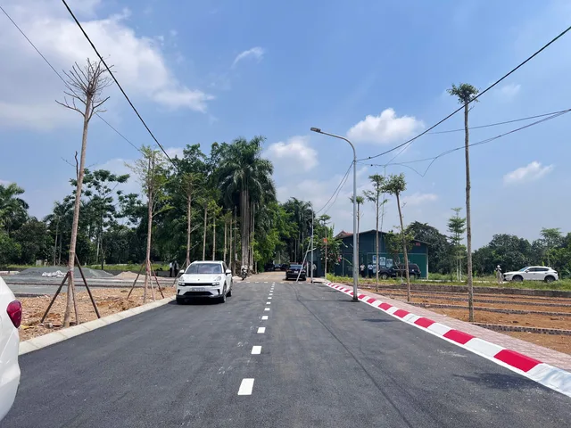 Bán đất 100m² full thổ cư ngang 7m giá 4.05 tỷ tại Xã Đoài Phương