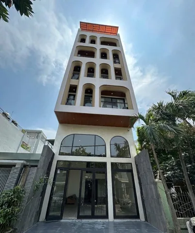 TÒA CĂN HỘ MỚI GẦN BIỂN MỸ KHÊ-DÒNG TIỀN 135 TRIỆU-VÀO CÓ NGAY TIỀN KHỎI LO TÌM KHÁCH-MT MỸ ĐA TÂY
