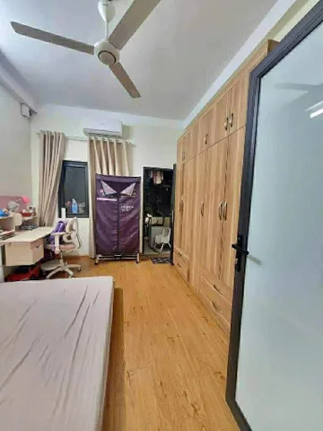BÁN GẤP NHÀ 3 TẦNG NGÕ 300 NGUYỄN XIỂN - VỊ TRÍ CỰC ĐẸP - THIẾT KẾ HỢP LÝ - GIÁ HƠN 6 TỶ RƯỠI
