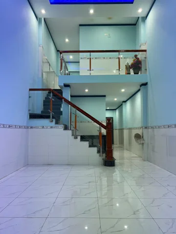 Bán nhà phường Bửu Hoà.Đường xe hơi, 2 mt trước sau thông thoáng.