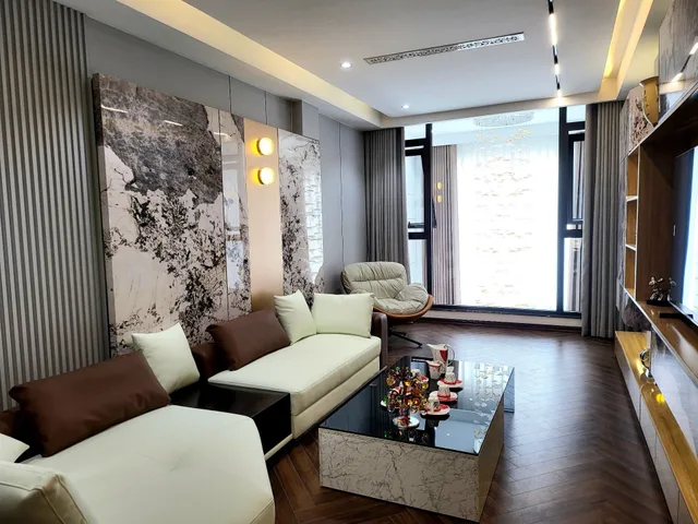 BÁN NHÀ PHÚC ĐỒNG, LONG BIÊN 50M2, 8 TẦNG THANG MÁY, GARA Ô TÔ- 18.2 Tỷ