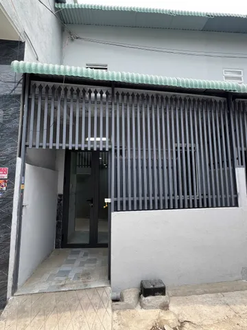 Bán nhà phường Bửu Hoà.Đường xe hơi, 2 mt trước sau thông thoáng.