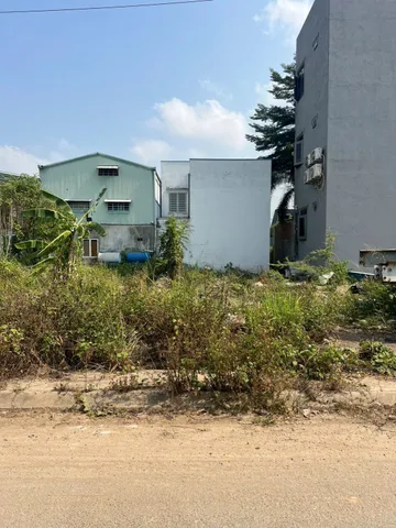 Bán lô đất TĐC phường Hoá An cũ.Đường xe tải, vĩa hè 2 bên 3m.Dt: 126m2
