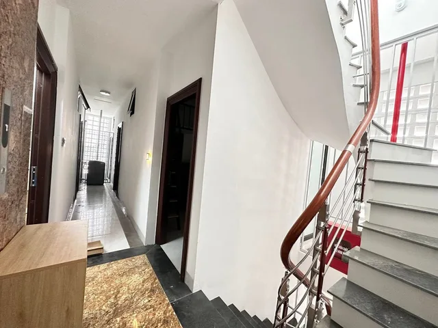 Bán Nhà Khương Đình. Thanh Xuân. 8 Tầng Thang Máy. DT 134m2. MT 6.5m. Giá 44.6 Tỷ.