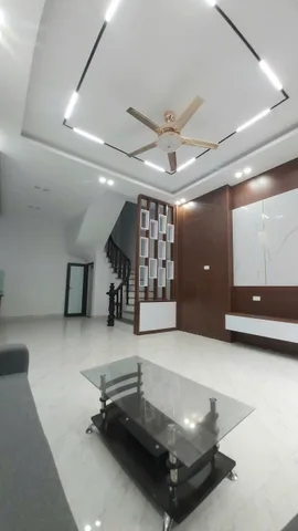 Nhà đẹp 4Tx35m2 đối diện sân bóng Đa Sỹ, chỉnh nhỉnh 6 tỷ