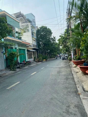 Chủ nhà kẹt trả nợ cho con trai nên nhờ bán nhanh nhà mới hẻm đường Gò Dầu, Phường Tân Quý, Quận Tân Phú. (3.6 tỷ). Giá cho ai thiện chí mua ngay trong ngày. Chốt nhanh 3,6ty TL