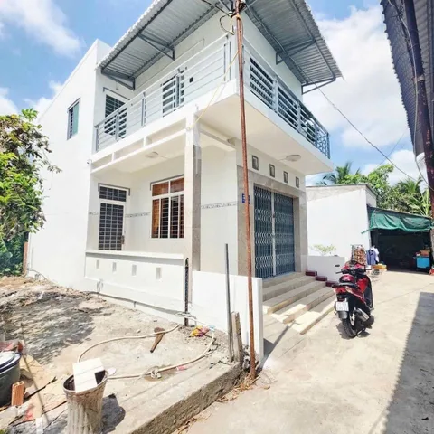 Bán nhà 1 trệt 1 lầu phường Phú Tân.Cách đại lộ đồng khởi 100m