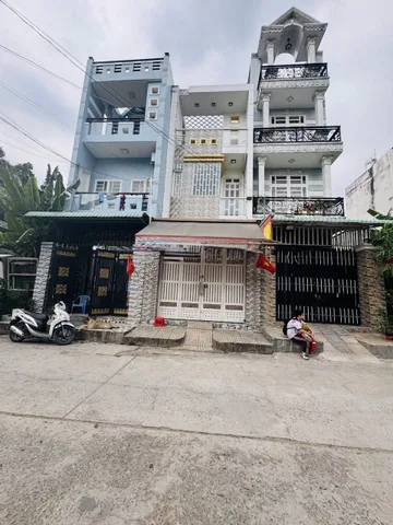 GẤP!! GIẢM THÊM 500TR BÁN GẤP NHÀ MẶT TIỀN ĐƯỜNG AN DƯƠNG VƯƠNG XE TẢI NÉ NHAU 68M CHỈ 5,85 TỶ (B70)