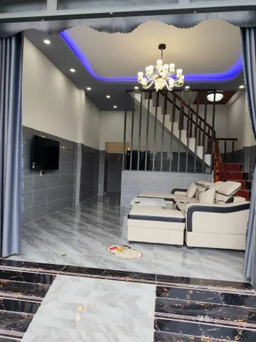 Bán gấp căn nhà 1 trệt 1 lững ở  Bà Điểm, Hóc Môn sổ hồng sẵn 1tỷ 05 triệu.