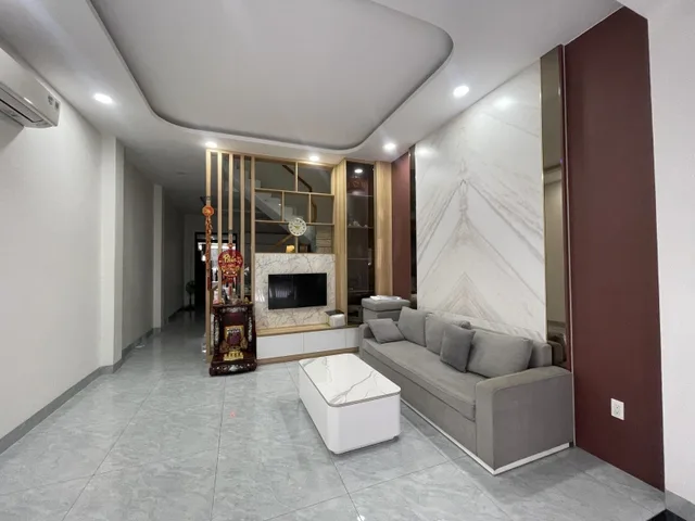 BÁN NHÀ TRƯỜNG THỌ - HXH - ĐI ĐÂU CŨNG TIỆN - 79M2 (4.5x17.5) - 4 TẦNG MỚI CỨNG - GIÁ 8.6 Tỷ