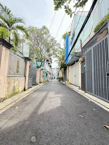 NHÀ TRƯỜNG CHINH – CỘNG HÒA – PHẠM VĂN BẠCH – CHỈ 8.6 TỶ