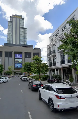 👉25 triệu - CHO THUÊ TẦNG TRỆT 91m CỦA SHOPHOUSE KHU VINCOM XUÂN KHÁNH - View Công Viên