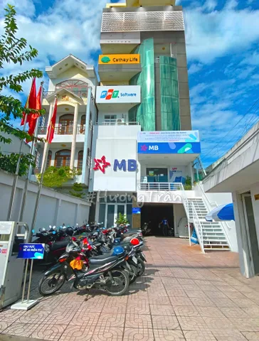👉15 triệu 750 - CHO THUÊ VĂN PHÒNG TẠI TÒA NHÀ MẶT TIỀN ĐƯỜNG CÁCH MẠNG THÁNG 8