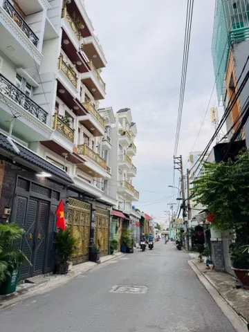 Bán nhà 5 Tầng Chiến lược Bình Tân