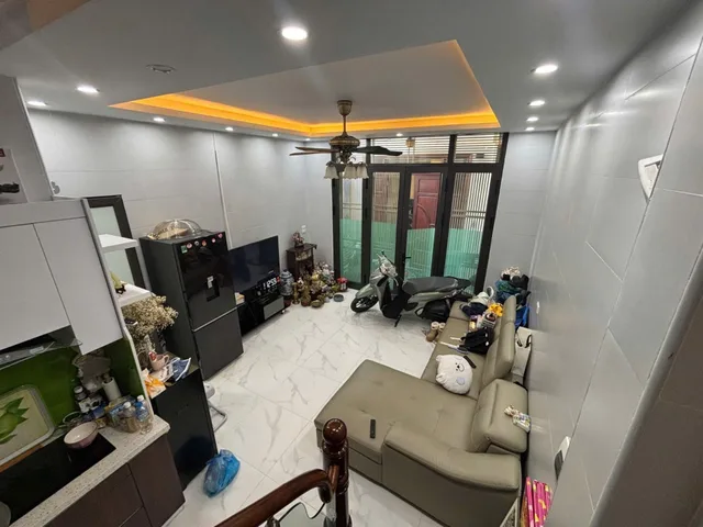 Bán đất tặng nhà ngõ Trại Cá Trương Định – Giá 10.9 tỷ – DT 60m² x 5 tầng – MT 8.2m – Lô góc 2 thoáng trước sau, Mua 1 được 2 căn riêng biệt