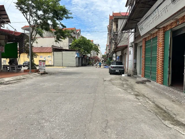 Phù khê đất đẹp hàng hiếm, diện tích rộng mặt tiền đẹp, vài bước ra đường ô tô tránh , giao thông thuận tiện , phù hợp mọi lĩnh vực kinh doanh
