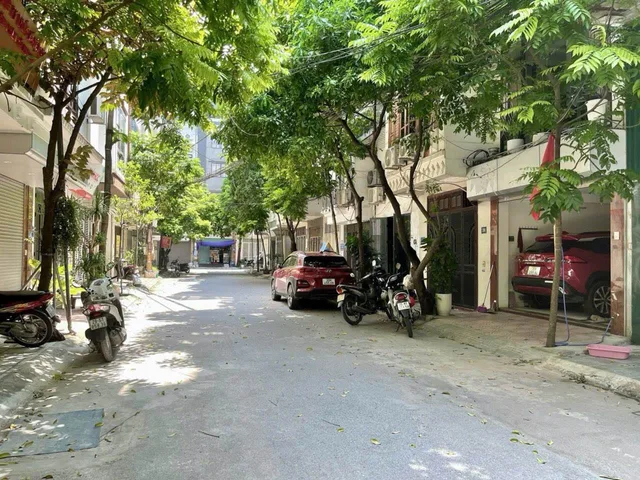 🏡 VĂN QUÁN – PHÂN LÔ BÀN CỜ, TRƯỚC SAU THOÁNG, CÓ KHOẢNG XANH RIÊNG GIỮA PHỐ