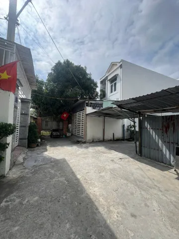 Bán đất  hẻm oto Đường Phước Long - Phường Nam Nha Trang.
- Diện tích: 97.4m2 full đất ở ( ngang 4.99m)
- Đường rộng 5m