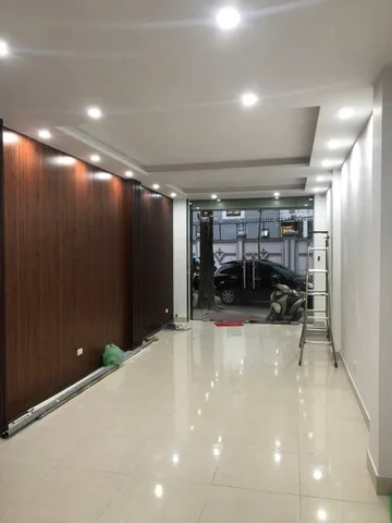 Cho thuê nhà MP Thiên Hiền, Mỹ Đình- Nam Từ Liêm 50M x 6T THANG MÁY giá 45 triệu