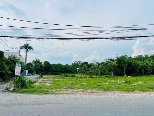 Bán đất mặt tiền kinh doanh buôn bán MT đường Nguyễn Văn Khạ xã Tân An Hội Củ Chi TPHCM, DT: 5,5x42m.