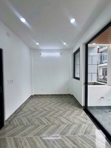 Nhà ngây mặt tiền 6m không bị vướng huy hoạch khách tiện chí bớt lộc