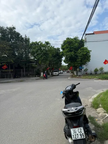 Bán nhà mặt phố đường Phù Đổng, Hòa Xuân, SÁT GÓC ngã tư, DT 118m2, chỉ 4 tỷ 850 tl