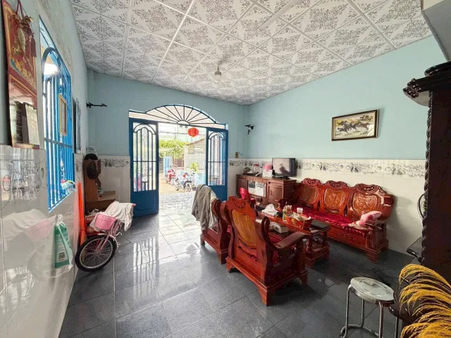 Bán nhà cấp 4 113m2 có Sân Vườn. phường Hoá an (củ), Biên Hoà đường xe hơi thông 7 chỗ