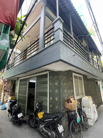 Căn góc 2 mặt hẻm 36m2 2Tỷ5 sổ hồng riêng.