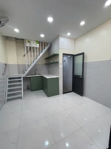 NGAY TRƯỜNG HỌC CẤP 2 - CHỈ 2 TỈ XÍU SỞ HỮU NGAY CĂN NHÀ SHR - NHÀ MỚI ĐẸP LUNG LINH.