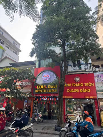 Cho thuê nhà nguyên căn mặt phố Chùa Láng, diện tích 70m x 4 tầng, cho làm mọi mô hình