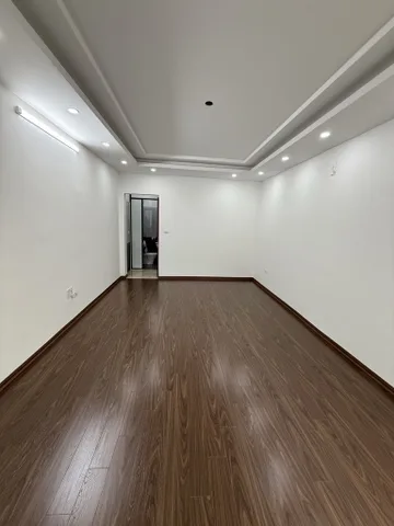 Bán nhà ngõ Trại Cá Trương Định – Giá 12.5 tỷ – DT 45m² x 5 tầng – MT 4.1m – Thang máy nhập khẩu, Mặt ngõ ô tô thông, Kinh doanh đỉnh
