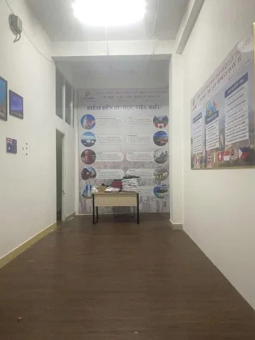 Cần cho thuê và sang nhượng lại mặt bằng 200m2 ở Ký túc xá sinh viên phía Tây - Hòa Khánh,