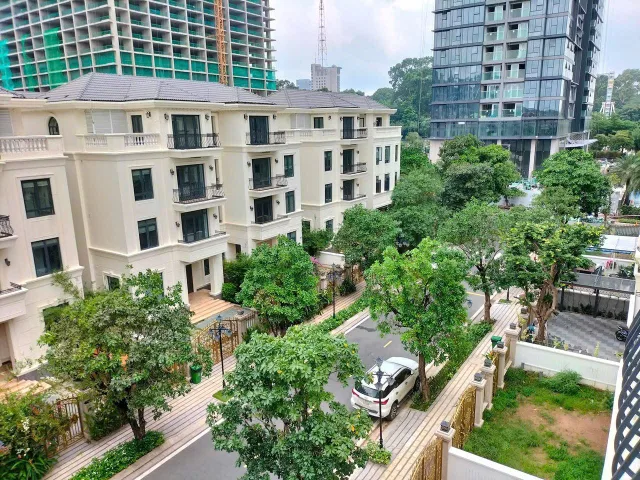 BDS HVL CHO THUÊ 4 CĂN VINBASSON Q1 GIÁ NGÁO ! CẦN NGƯỜI ĐẠP ALO EM