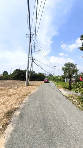 chủ ngộp WC bán gấp 1000m2 có 50m thổ cư giá 2tyxxx đường nhựa