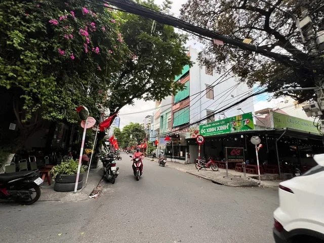 LÔ GÓC 2 MẶT TIỀN HUỲNH THÚC KHÁNG –GẦN NGUYỄN VĂN LINH CẦU RỒNG- TRUNG TÂM HẢI CHÂU – 143M²