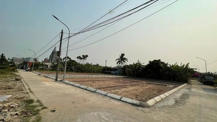 bán lô siêu rẻ CCN Chiến Thắng giá 880tr dt 66m2- mt 4,2m đường thông 5m