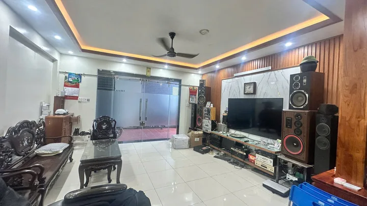 Chính chủ gửi bán nhà dân xây độc lập tại Đông Phong- Hải An