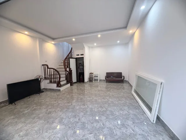 Bán nhà Kim Giang – Giá 9.2tỷ – DT 35m² x 5 tầng – MT 5m – Ô tô ngủ trong nhà, Ngõ thông, Không quy hoạch