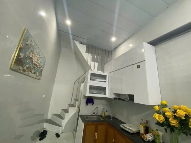 Bán Nhà Văn Hương. Đống Đa. DT 15m2. MT 3m. 4 Tầng. Giá 2.59 Tỷ.