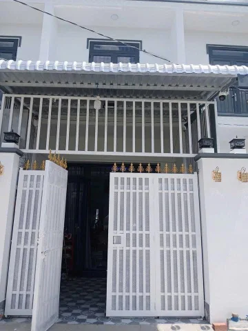 Nhà gia đình đang ở cần bán gấp trả nợ