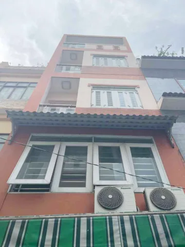 📣  Nhà LŨY BÁN BÍCH ngay Trịnh Đình Thảo và Thoại Ngọc, hẻm xe tải 7m sát mặt tiền, khu dân trí, gần trường học, chợ tiện ích đầy đủ, thuận tiện di chuyển và kinh doanh.