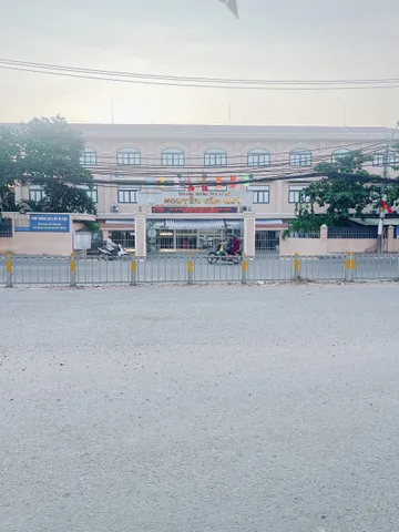 Cô Tỵ nhờ bán dãy trọ 4 phòng dòng tiền sẵn Shrieng 3 tỷ 3