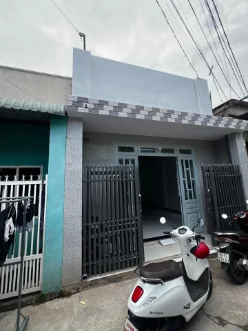 🔥 SIÊU PHẨM NHÀ 2 MẶT TIỀN PHƯỜNG TAM HIỆP 🔥

📍 Vị trí đắc địa ngay sát Giáo xứ Bùi Vĩnh, khu dân cư đông đúc, tiện ích đầy đủ.

✅ Hẻm xe hơi rộng, ô tô vào tận nhà
✅ Diện tích: 70m²
✅ Sổ riêng, thổ cư 100%
✅ Nhà 1 trệt 1 lửng kiên cố
✅ 3 phòng ng