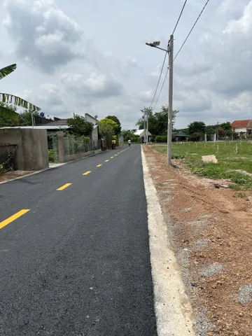 Bán đất mặt tiền nhựa giá 539tr lvcc