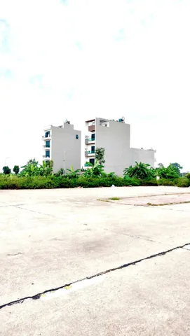 đất vàng tại trung tâm phù khê ngay sát vin liên hà đông anh,cách tây hồ bán kính 15km