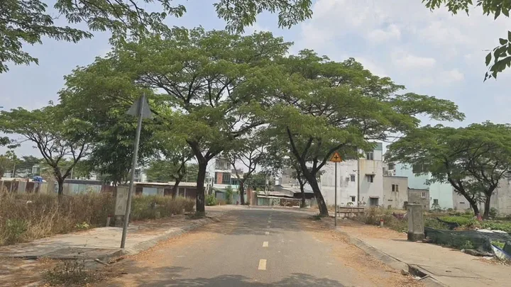 3 lô đất SHR khu phân lô đường nhựa 12m Võ Thị Phải (TA 09 cũ) gần Lê Thị Riêng qua Gò Vấp 5p