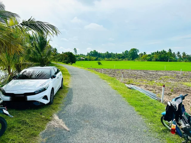 BÁN ĐẤT VƯỜN 300m² (CLN) – MẶT TIỀN ĐẸP, ĐƯỜNG XE HƠI - thuộc xã Song Phú, tỉnh Vĩnh Long  chỉ 420 triệu