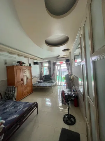 Nhà 2 tầng Nguyễn Súy, 83m2, sát chợ Tân Hương, chỉ 6.16 tỷ